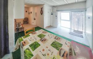 Maisons de vacances Spacieuse Maison Avec Terrasse : photos des chambres