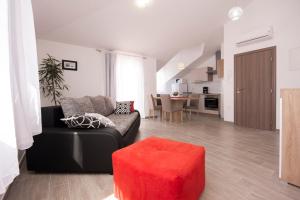 Apartments Beader