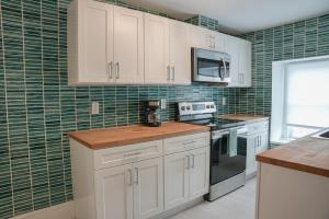 Luxury Penthouse -3 Blocks to Boardwalk, Outlets, & Casinos - Near AtlantiCare