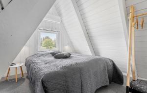 Stunning Home In Farsø With Wifi