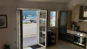 Apartments with parking space Kampor, Rab - 24838