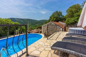 Holiday home in Bribir 41902