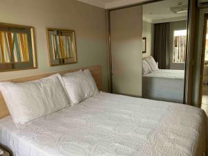 Porto Smeralda Guarajuba APT 005 B