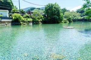 四国旅に最適 川まで徒歩10秒の昭和レトロな一軒家