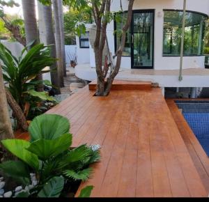 Nice pool villa by the beach