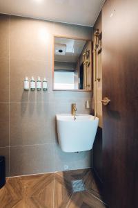 MONTHLIV Gwangjang Market Hotel Stay