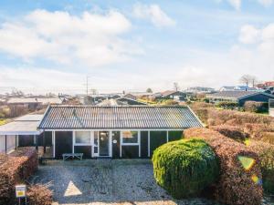 6 person holiday home in Rønde-By Traum