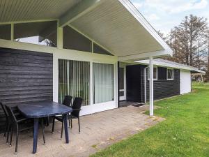 6 person holiday home in Løkken-By Traum