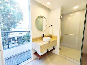 Luz Maria 6 MaiaHome Chic Urban Retreat in Polancos Heart with Terrace