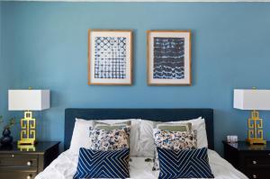 Near Mayo Clinic , Pool, Workspace & Shopping Convenience - S331