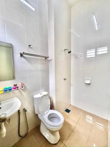 Casa 26 Kotasas Kuantan - near Uia, KMC, KPM Indera Mahkota, Bukit Goh, ECM, Menara 188, 4bilik- 3AC 1kipas, Ruang Tamu AC