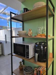 Apartamento a 250 metros da Praia do Sapê e Maranduba - Piscina e Ar condicionado