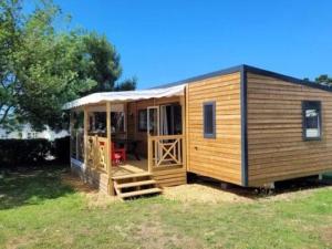 Campings Mobil-home spacieux avec terrasse - 3 chambres - 6 personnes - API-1-52-452 : Mobile Home
