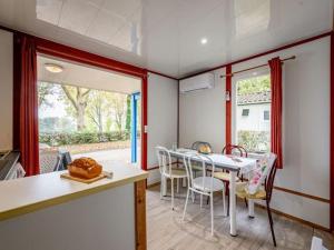 Chalet 2 Chambres avec Terrasse à Badefols-sur-Dordogne - API-1-52-604