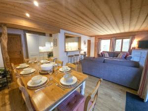 Appartements Chalet familial au coeur du village, proche skis et commerces, avec WiFi - FR-1-452-396 : photos des chambres