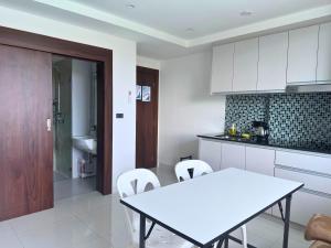 SW near beach by BPS