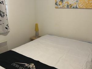 Appartements Appartement Sud avec Terrasse et Garage a Super Besse - FR-1-814-96 : photos des chambres