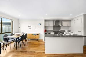 Modern 2BR Comfort in the Heart of Officer