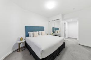 Scenic 2BR with Balcony and Recreational Deck Access