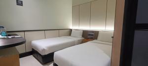 Urban Inn, Cengal Jaya