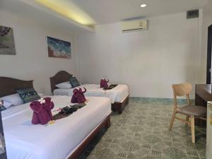 D.R. Lanta Bay Resort