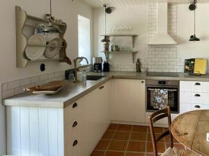 Rural Guest Apartment In Grevlunda Hills