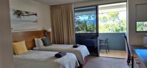Luxe Resort Units Urangan Esp Hervey Bay Marina Ocean Views Pool