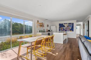 The Shack at Maslin Beach - C21 SouthCoast Holidays