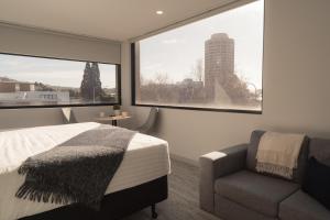 429 Apartments & Suites