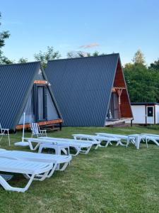 STORY GLAMPING POLOVRAGI