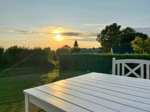 Beach House With Sea View In Bønnerup Strand