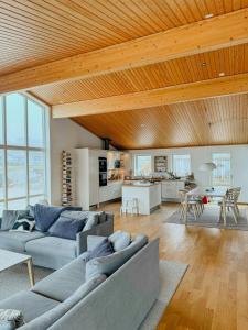 Sea View Summer House In Hunnebostrand