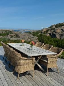 Sea View Summer House In Hunnebostrand