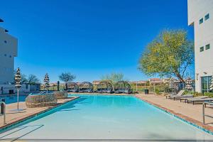 Comfortable Scottsdale Stay , Desert Ridge, Near Mayo, Pool & Gym- S443