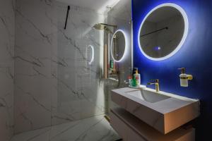 Eden Central Boutique Suites - Garden & Spacious Apartments