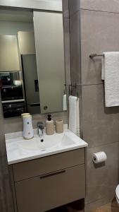 One Rosebank apartments unit 321