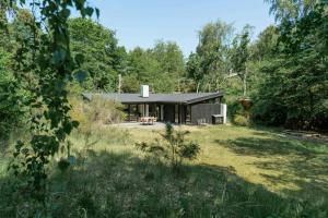 Home Near Ebeltoft With Nordic Aesthetics