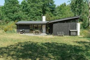 Home Near Ebeltoft With Nordic Aesthetics