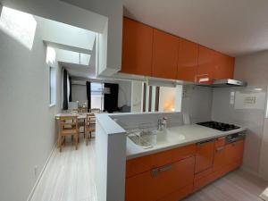 新宿直通6分 渋谷15分 泉町一軒家 最大8名様