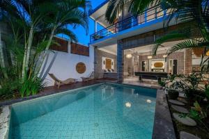 Luxury 3-Bedroom Pool Villa in Canggu Near Beach & Nightlife