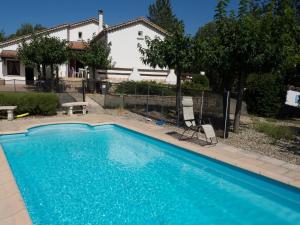 Maisons de vacances Cottage with River Views, Uzer : photos des chambres