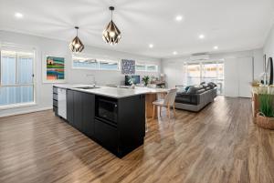 Forsyth Retreat - Modern Townhouse