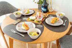 YADORIDOKORO Osaka ヤドリドコロ大阪