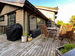 Wooden House Near Mols Bjerge With Nature Views