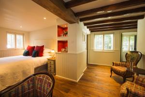 Deluxe Double Room - Coach House room in The Broadmead Boutique B&B