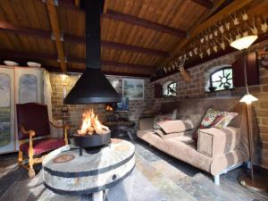 Cottage near Bourtange with Hot Tub