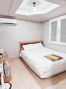 Daegu Dongseongro Gyeong`s Hostel