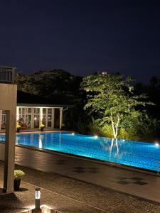 Fairway Galle Cozy 2BR Apartment Near Beach & City