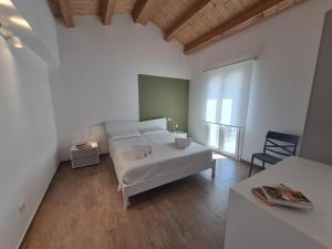 Sabbia e Mare di Sicilia, near the beach