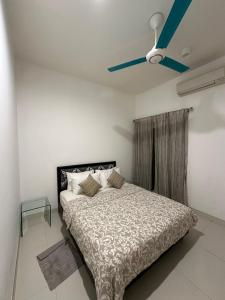 Fairway Galle Cozy 2BR Apartment Near Beach & City